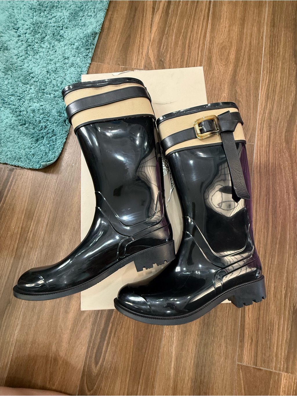 Burberry Rare Hard To Find Rain Boots Size 41